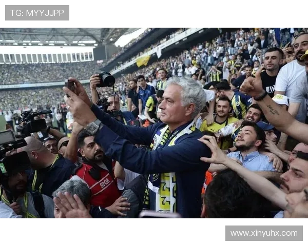 穆里尼奥球队精神文化体现为纪律严明与战术执行力持续提升